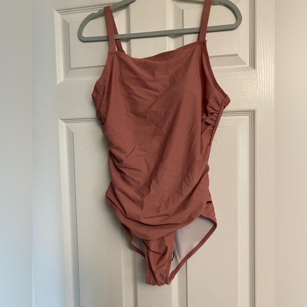 ✨NWT Rose mauve one piece Bathing suit